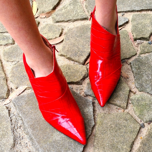Zara Trafaluc Pointed Toe Red Watermelon Embossed Booties Heels Ankle Boots sz40 - Picture 3 of 16